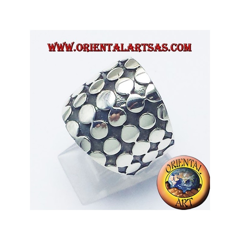 anello fascia borchiata