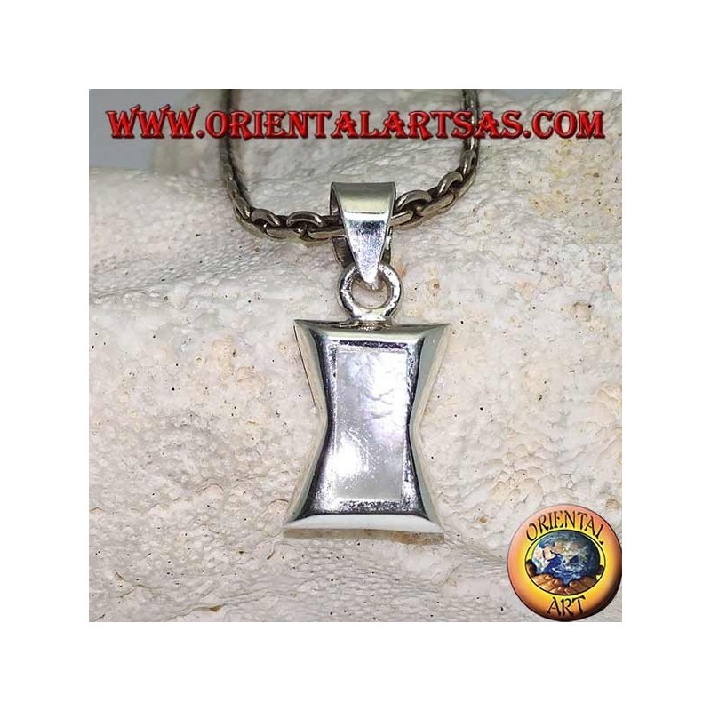Pendentif en argent en forme de rectangle concave au centre avec nacre rectangulaire