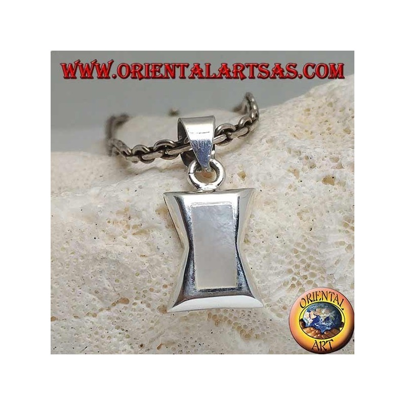 Pendentif en argent en forme de rectangle concave au centre avec nacre rectangulaire