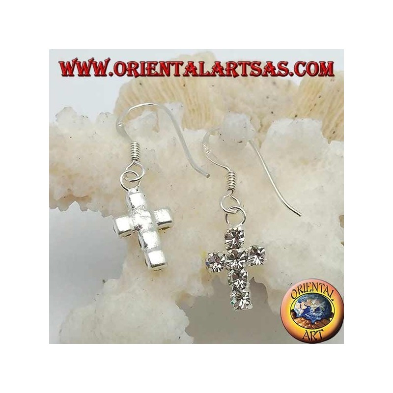 Boucles d'oreilles en argent avec pendentif croix de zircons blancs