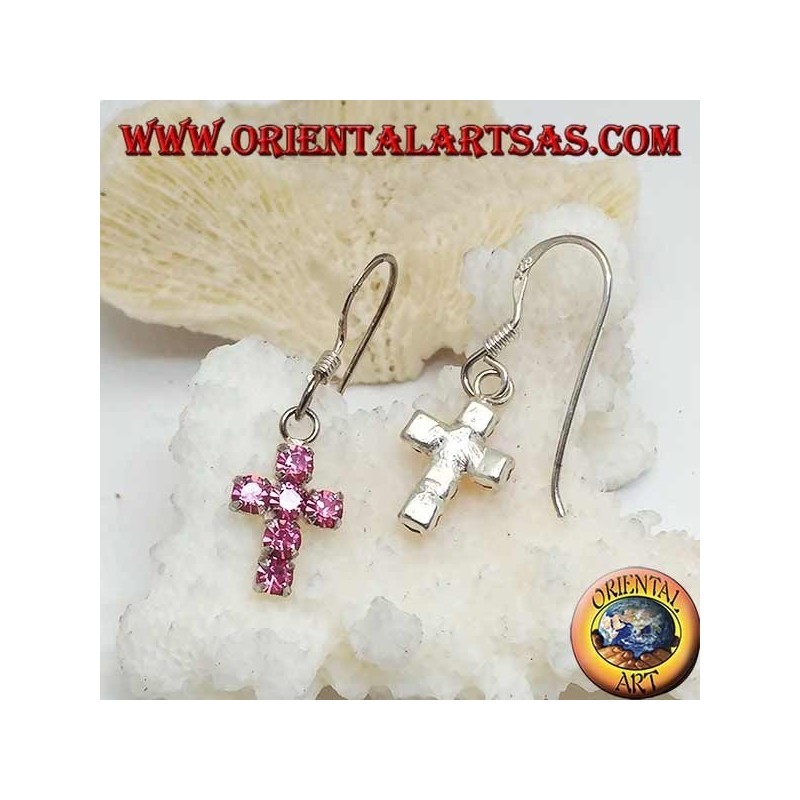 Pendientes de plata con colgante de cruz de circonitas rosa engastadas.