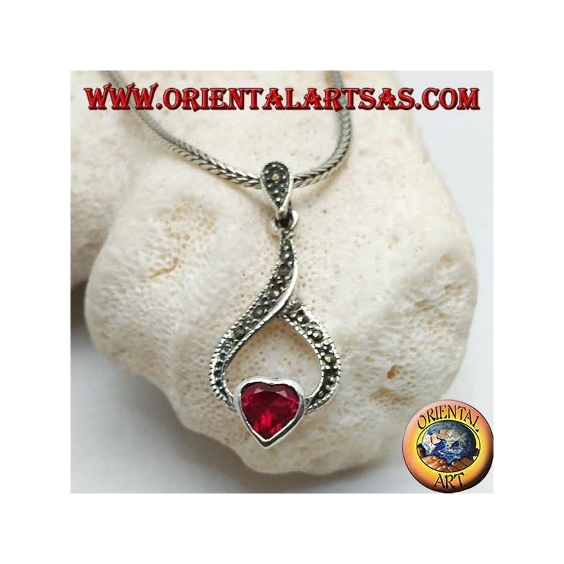 Colgante de plata corazón granate en hilo de marcasita