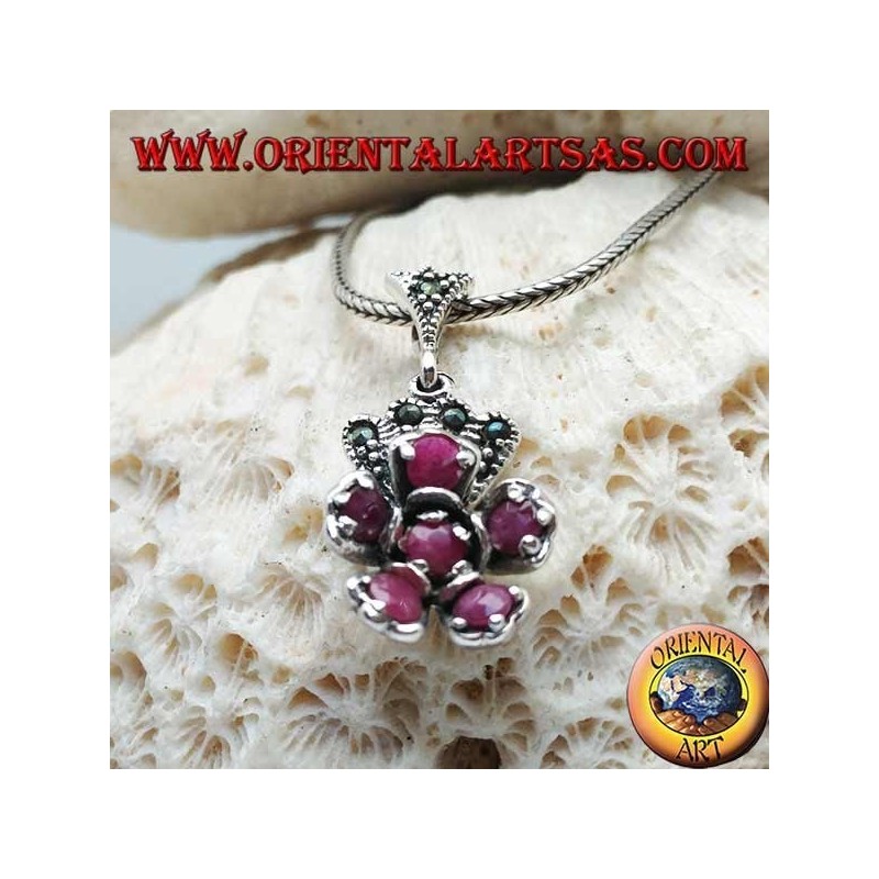 Pendentif fleur en argent de rubis naturels serti d'une couronne en marcassite