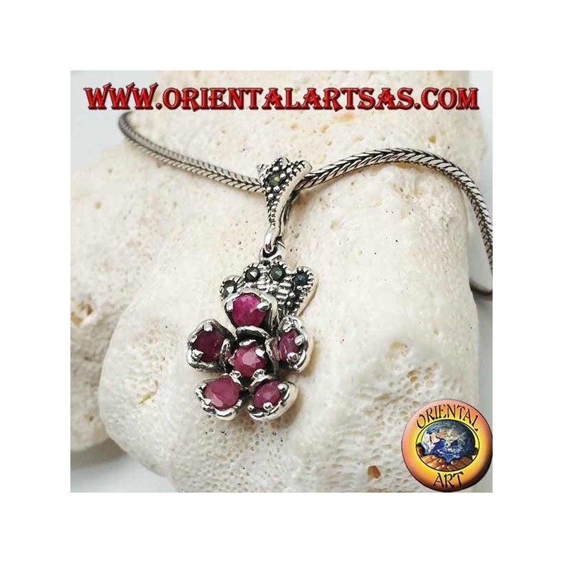 Colgante de plata con flor de rubíes naturales engastado con corona de marcasita