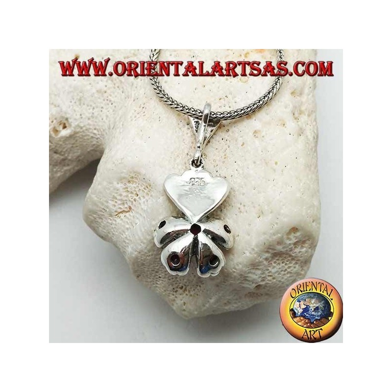 Ciondolo in argento fiore di rubini naturali incastonati con corona di marcassite