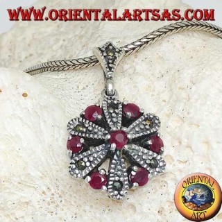 Pendentif marguerite en argent avec 6 +1 ronds et rubis naturels de marcassite