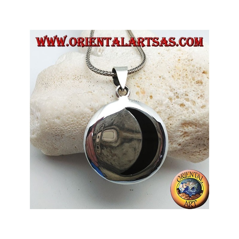 Colgante de medallón de plata lisa con media luna de ónice