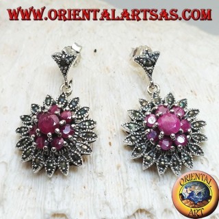 Pendientes de plata en forma de flor de Dalia con rubíes redondos y marcasitas.