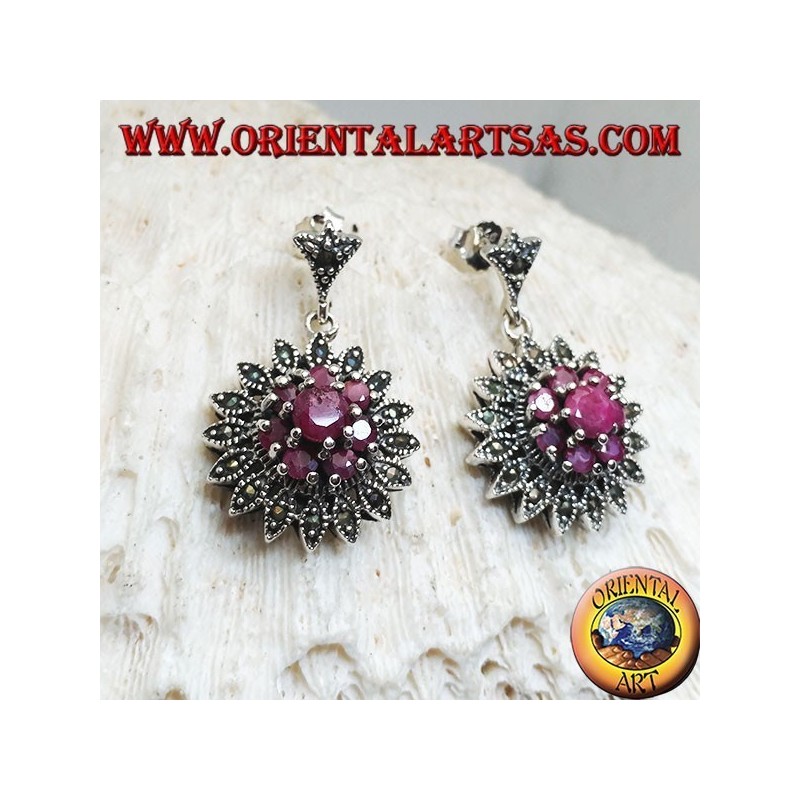Boucles d'oreilles en argent en forme de fleur de Dalia avec ensemble de rubis ronds et marcassites