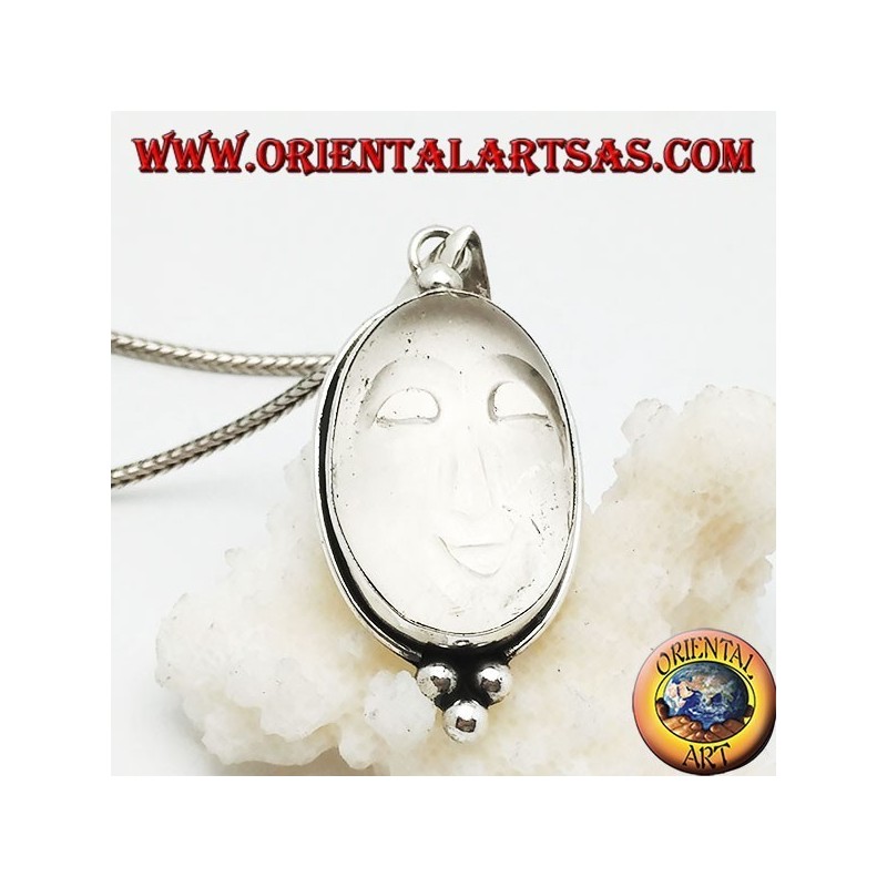 Pendentif en argent avec soleil creusé sur un cristal de roche ovale et trois boules en dessous