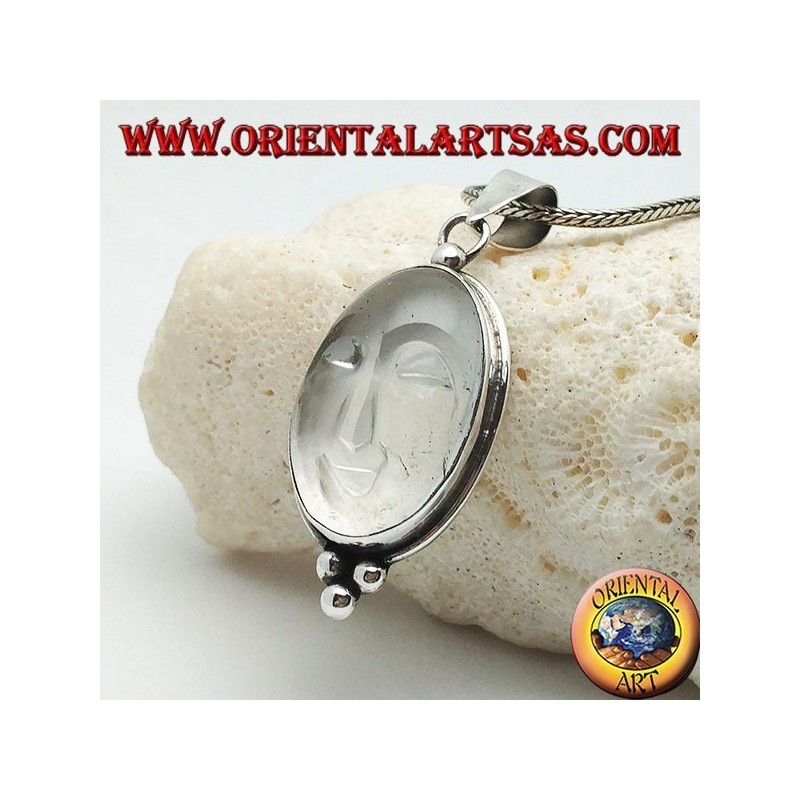 Pendentif en argent avec soleil creusé sur un cristal de roche ovale et trois boules en dessous