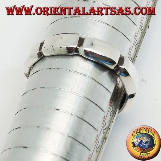 Glatter Silberring mit gestrickten Parallelepipeds