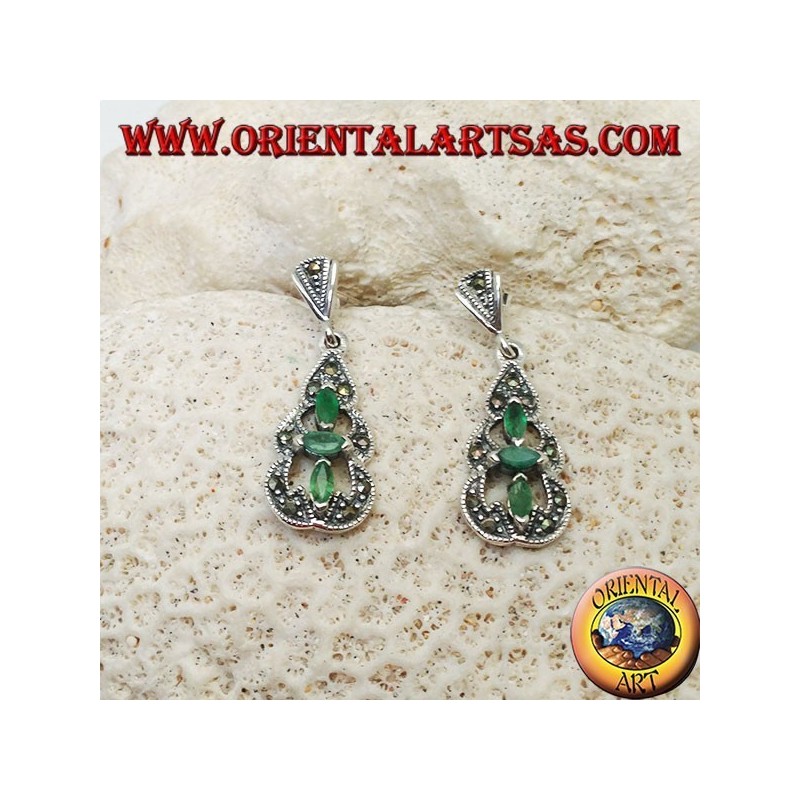 Boucles d'oreilles en argent avec 3 émeraudes ovales naturelles dans une pyramide ronde en marcassite
