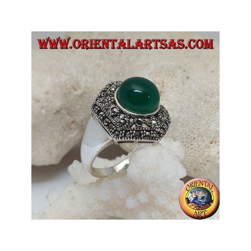 Silver ring with round green cabochon agate on a perforated decorated marcasite hexagon