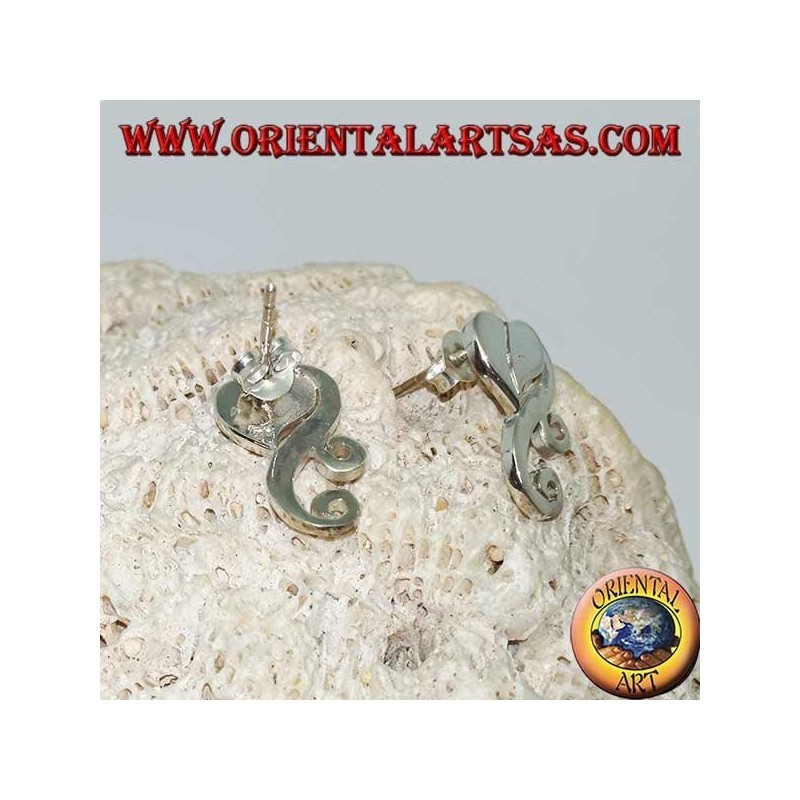 Orecchini in argento cuore con nuvola in stile hippy da lobo