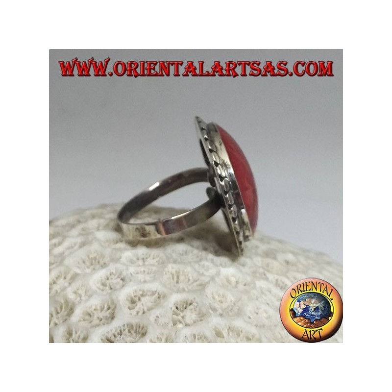 Anello in argento con madrepora rossa (corallo) tonda contornata da dischetti regolabile (freesize)