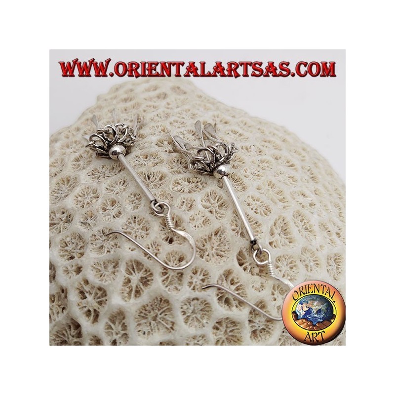 Aretes de plata con placas colgantes