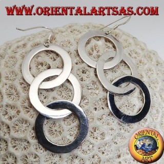 Boucles d'oreilles en argent avec trois pendentifs chaînés lisses et plats