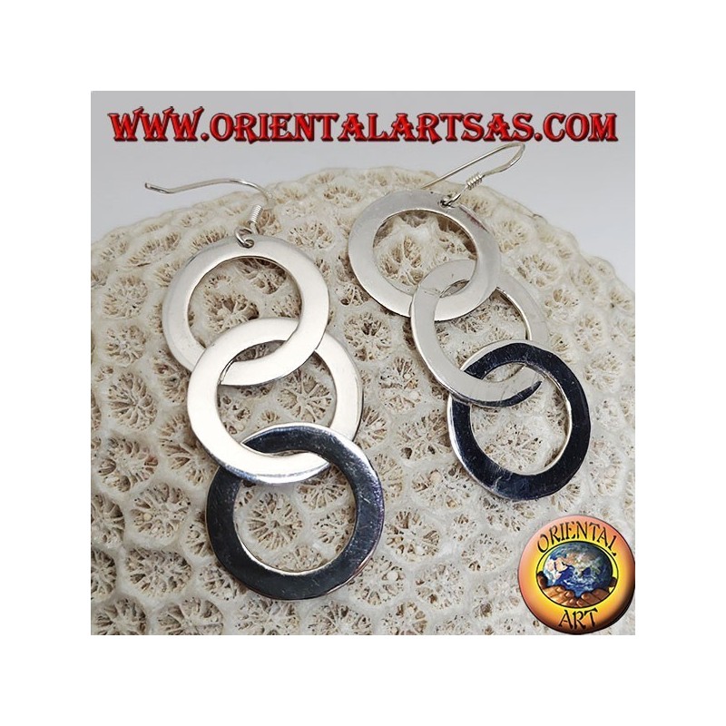 Boucles d'oreilles en argent avec trois pendentifs chaînés lisses et plats