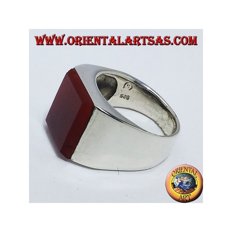 Anello in argento liscio con corniola quadrata sovrapposta