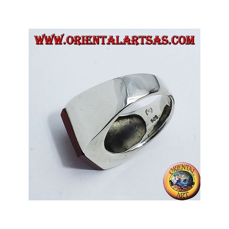 Smooth silver ring with overlapping square carnelian