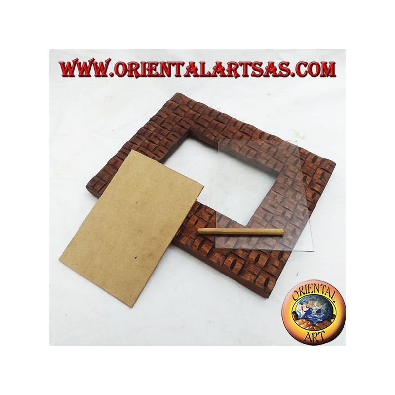 Photo frame with intertwined checkered pine wood 25x20 cm