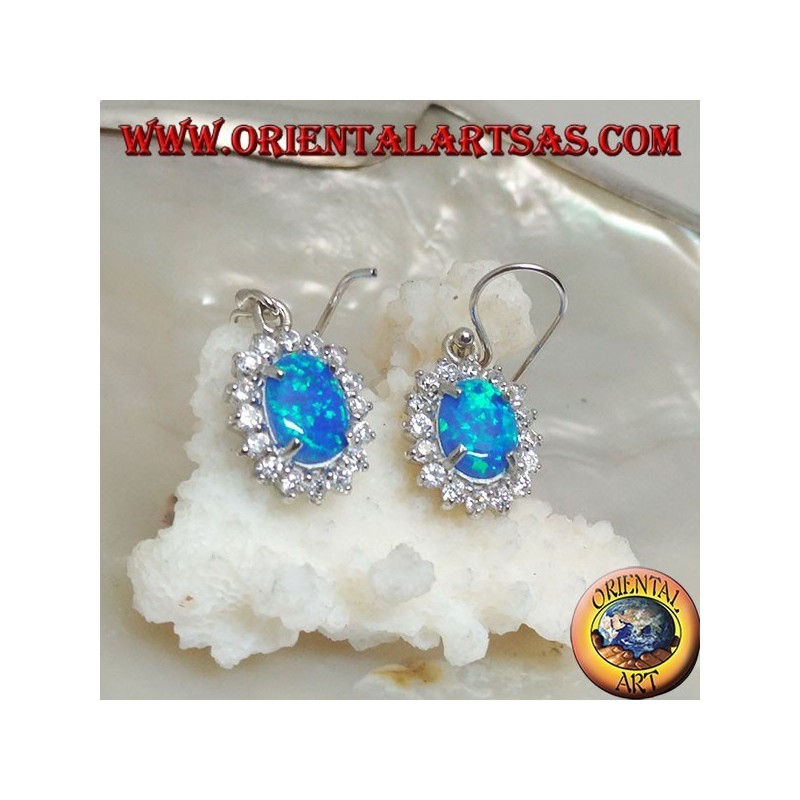 Boucles d'oreilles en argent avec opale de feu bleu ovale sertie de zircone cubique (grand)