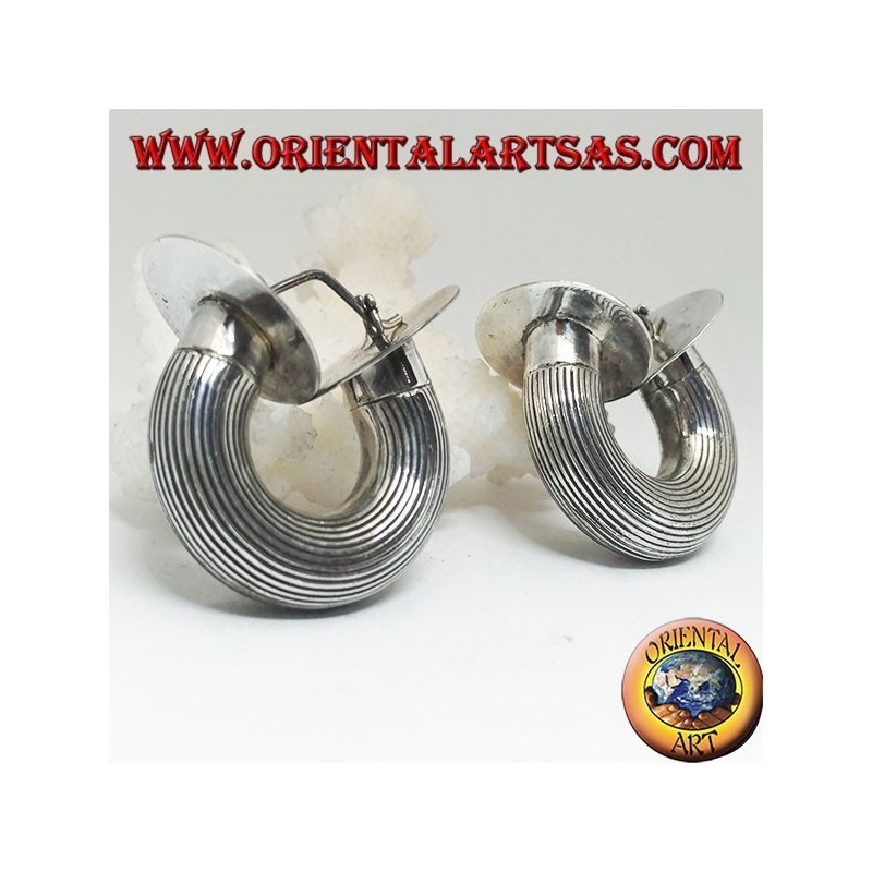 Wide circle striped silver earrings with cylindrical section and final discs