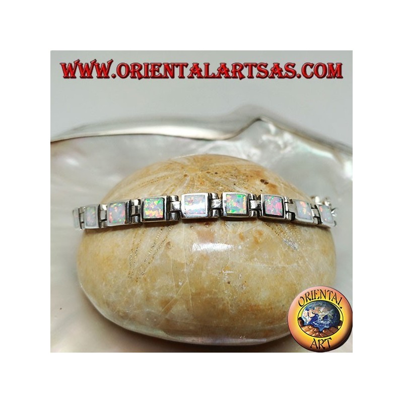 Silbernes Uhrenarmband mit achtzehn quadratischen Harlekinopalen