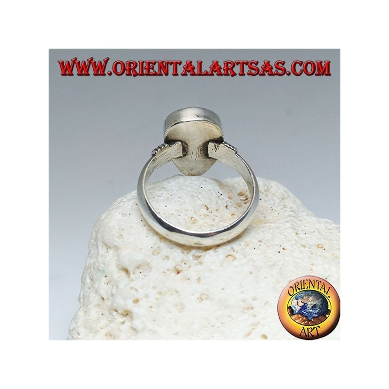 Silberring mit asymmetrischem Tropfen aus natürlichem blauem Opal und Streifen an den Seiten