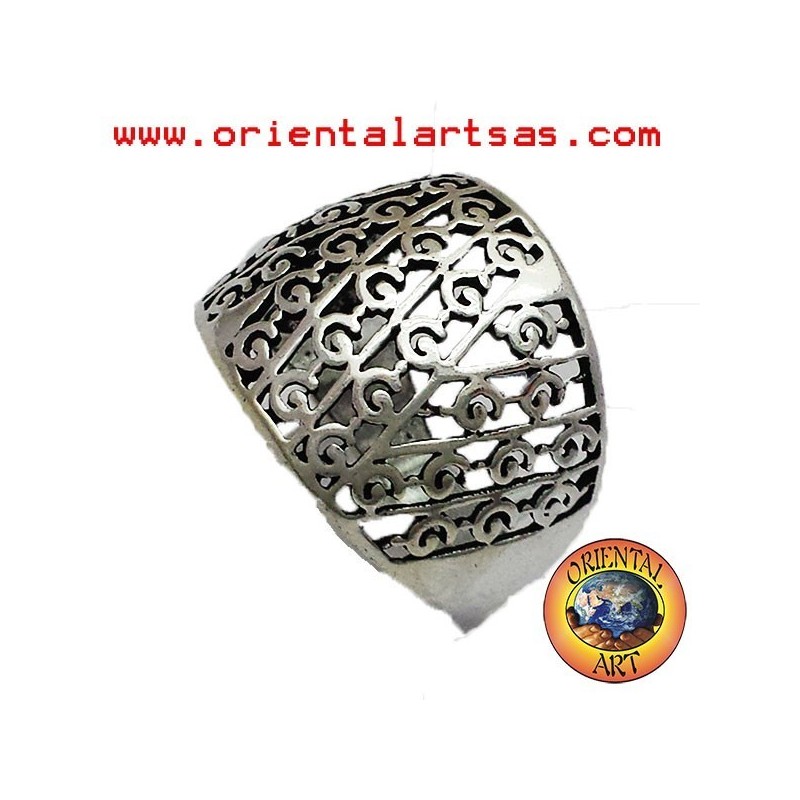 anillo de banda perforada