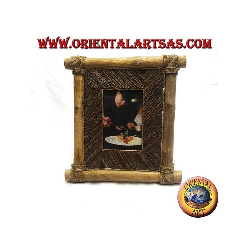 Vertikaler Fotorahmen aus Kaffeeholz und Dekorationen in Rindenstäbchen von 29 x 28 cm