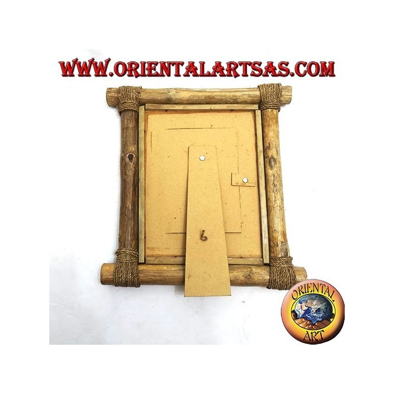 Vertical photo frame in coffee wood and decorations in bark sticks of 29 x 28 cm