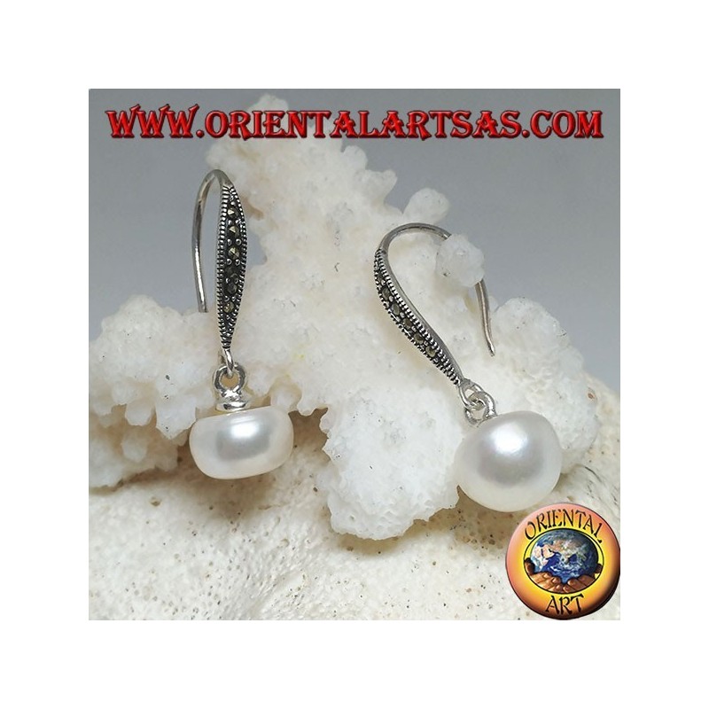 Boucles d'oreilles en argent avec perle d'eau douce blanche et crochet en marcassite