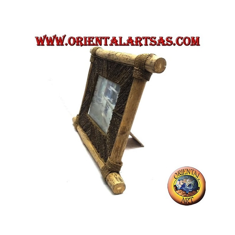 Vertical photo frame in coffee wood and decorations in 35 x 33 cm bark sticks