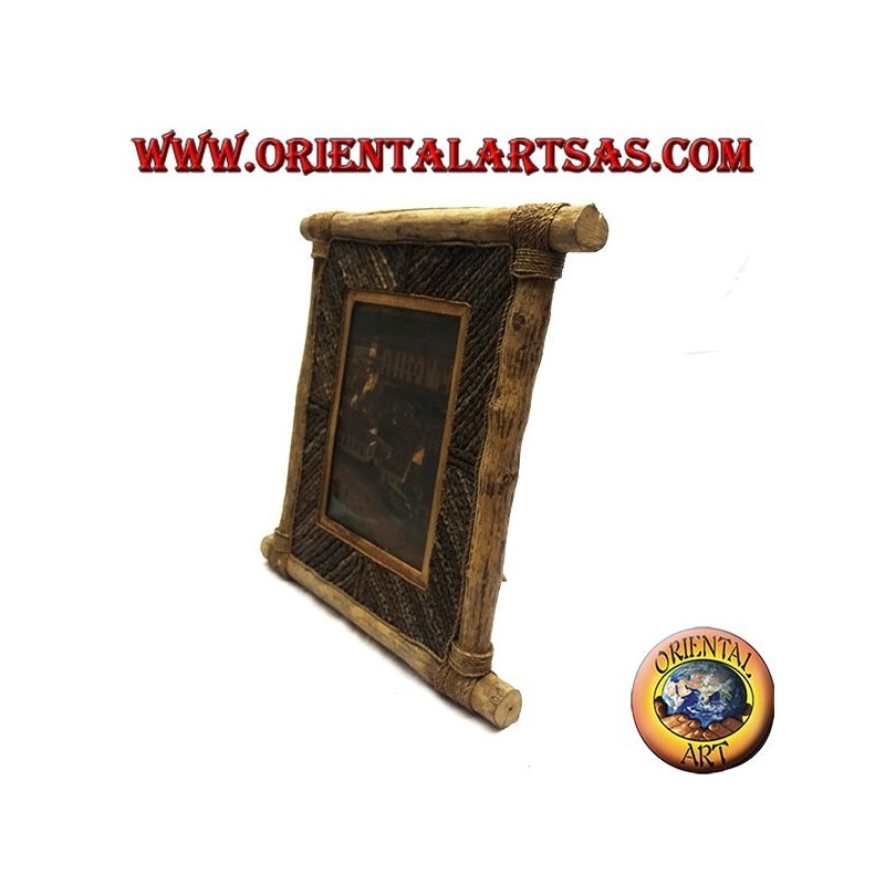 Vertical photo frame in coffee wood and decorations in 35 x 33 cm bark sticks