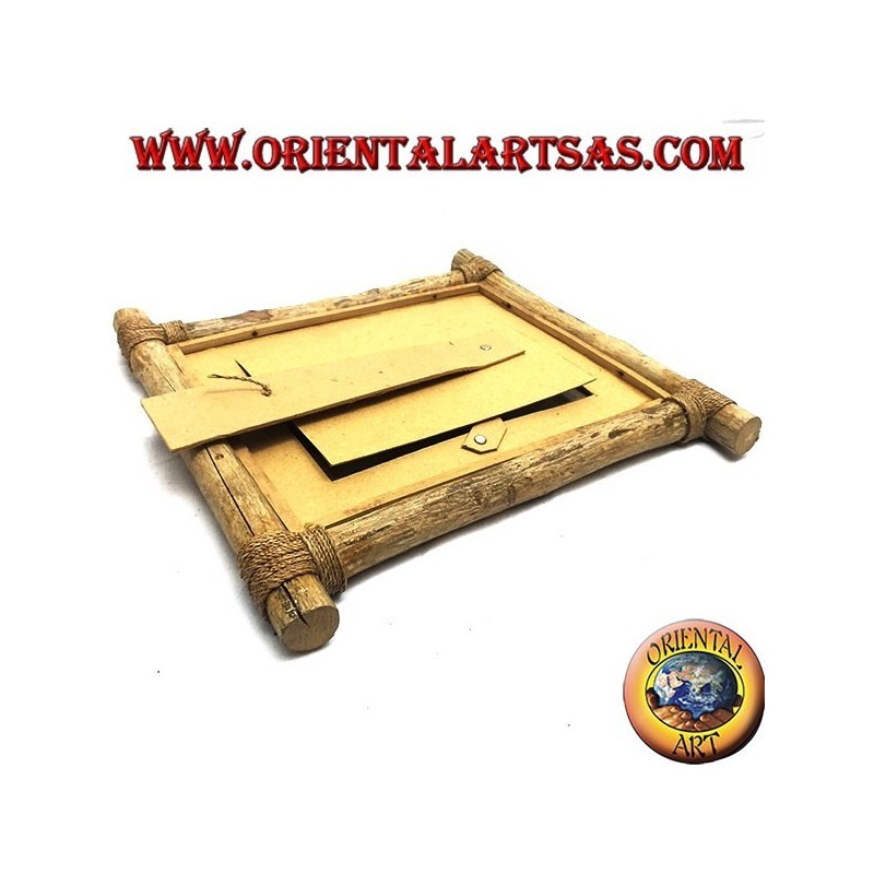 Vertical photo frame in coffee wood and decorations in 35 x 33 cm bark sticks