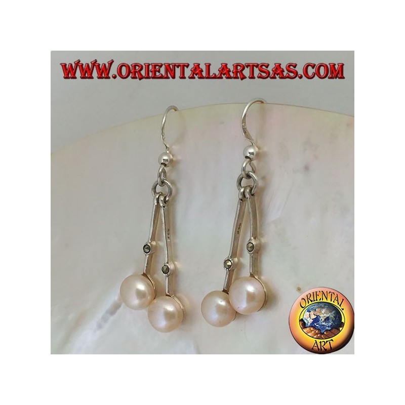 Silver earrings with hanging rod with a central marcasite and final pink freshwater pearl
