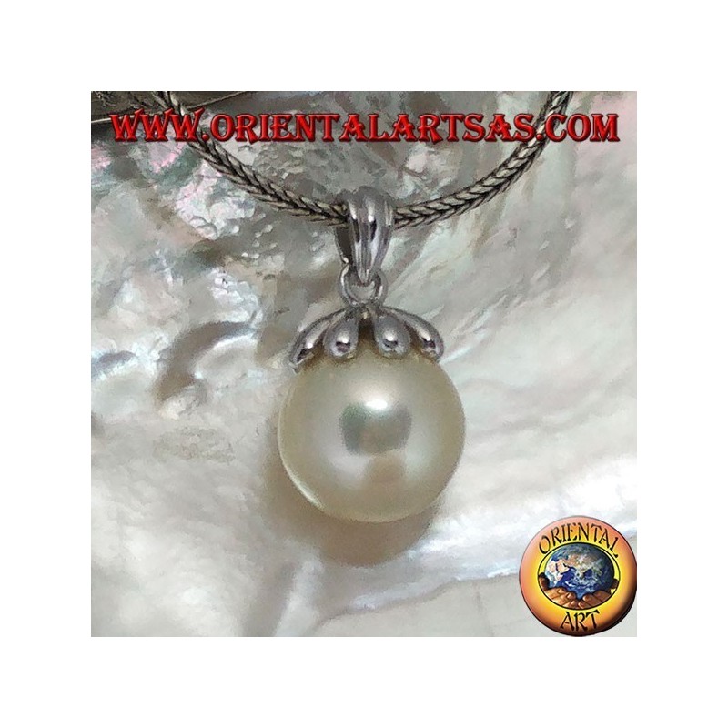 Pendentif en argent avec perle d'eau douce géante et capuchon de feuille