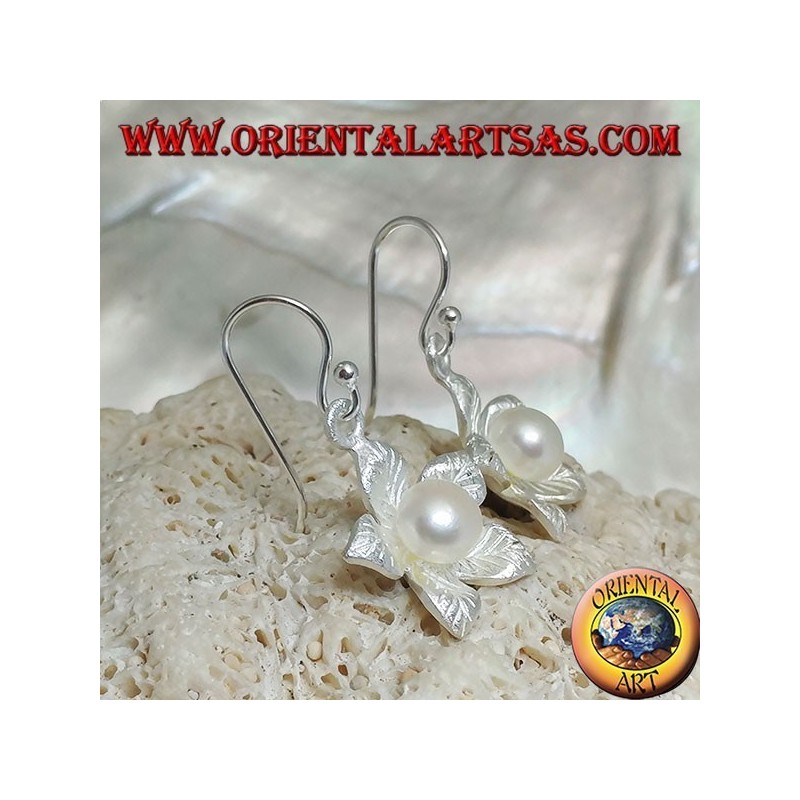Silver earrings with leaf in the shape of a pendant satin star and white water pearl