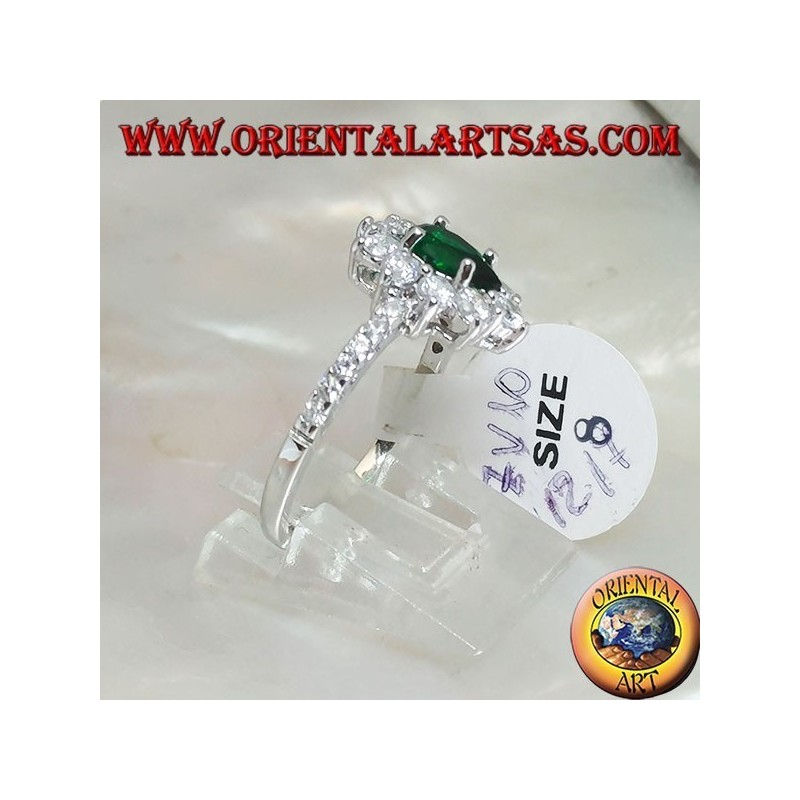 Bague en argent avec goutte d'émeraude synthétique sertie de zircons