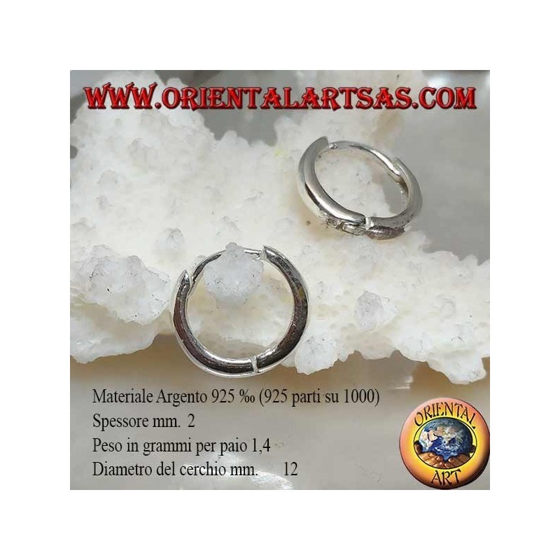 Boucle d'oreille simple en argent et fermeture à pression 2 x 12 mm