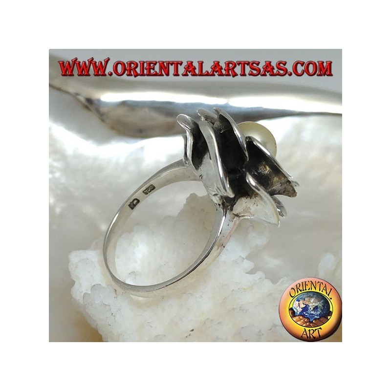 Silver ring with large rose and central freshwater pearl