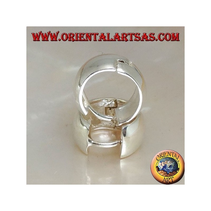 Abgerundeter einfacher Creolen-Silberohrring und 8 x 14 mm Druckknopfverschluss