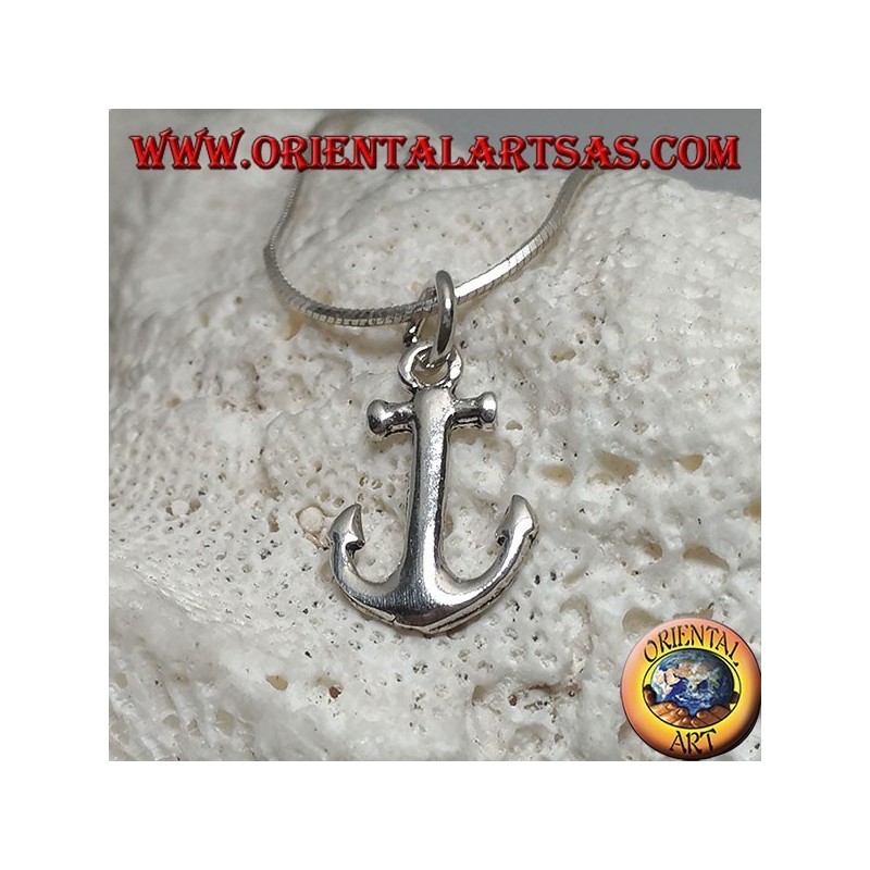 Pendentif en argent en forme de petite ancre biseautée