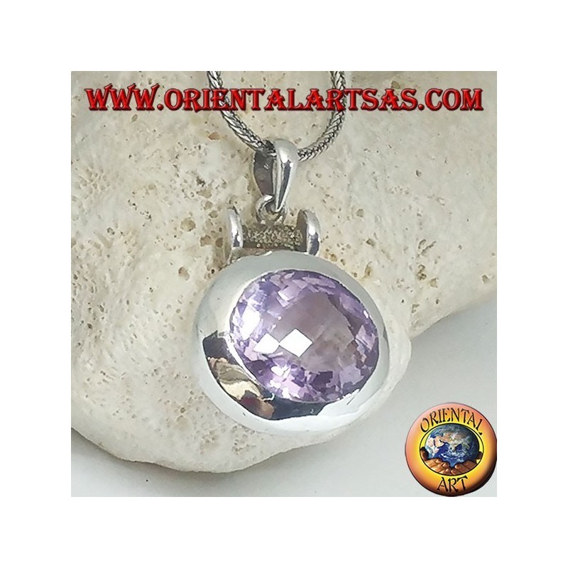Pendentif en argent avec une splendide grande améthyste naturelle ovale à facettes sur une monture horizontale lisse