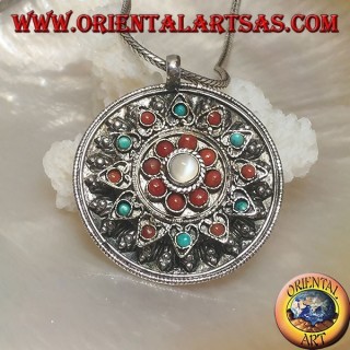 Colgante de caja de medallón de plata con tapa de flores con coral antiguo y turquesa y piedra lunar central