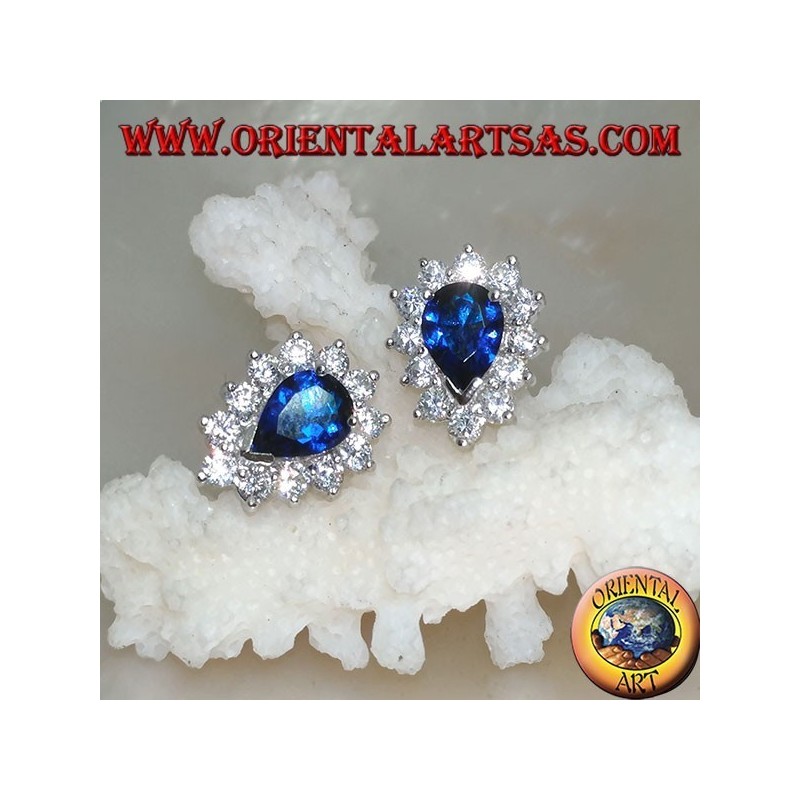 Boucles d'oreilles lobe en argent avec saphir synthétique en forme de larme entouré de zircons