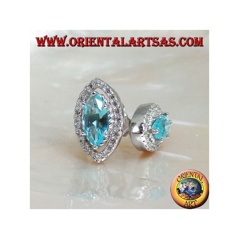 Orecchini in argento a navetta da lobo con topazio azzurro naturale incastonato contornato da zirconi 