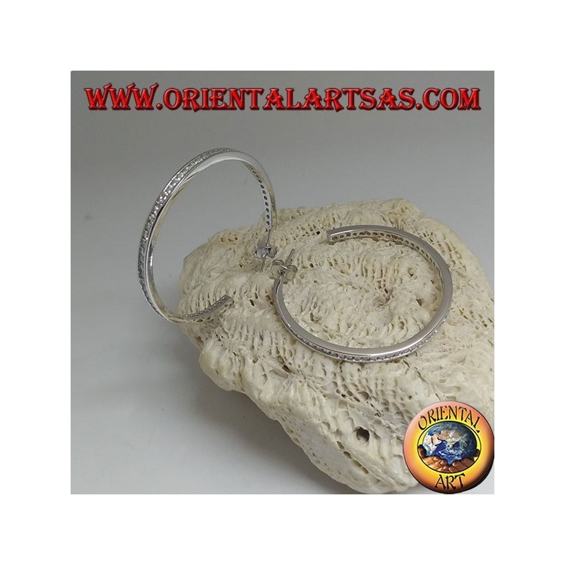 Boucles d'oreilles simples en forme de cercle en argent avec une rangée de zircons blancs centraux de 40 mm